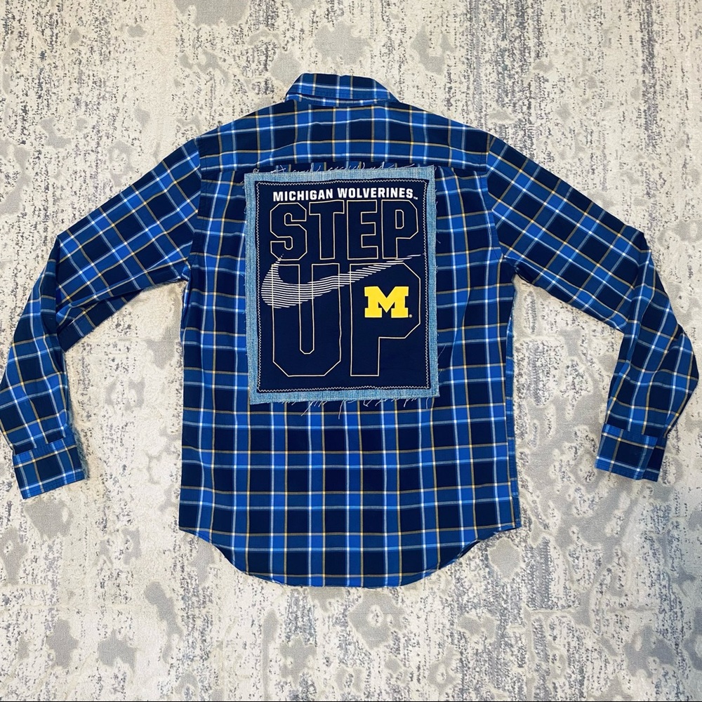 Michigan Wolverines Button Down Shirt